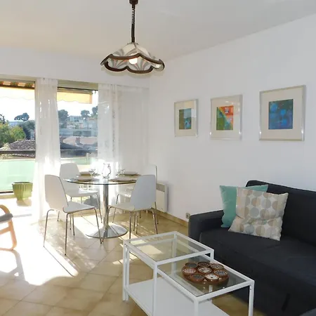 Apartman Bright T2 